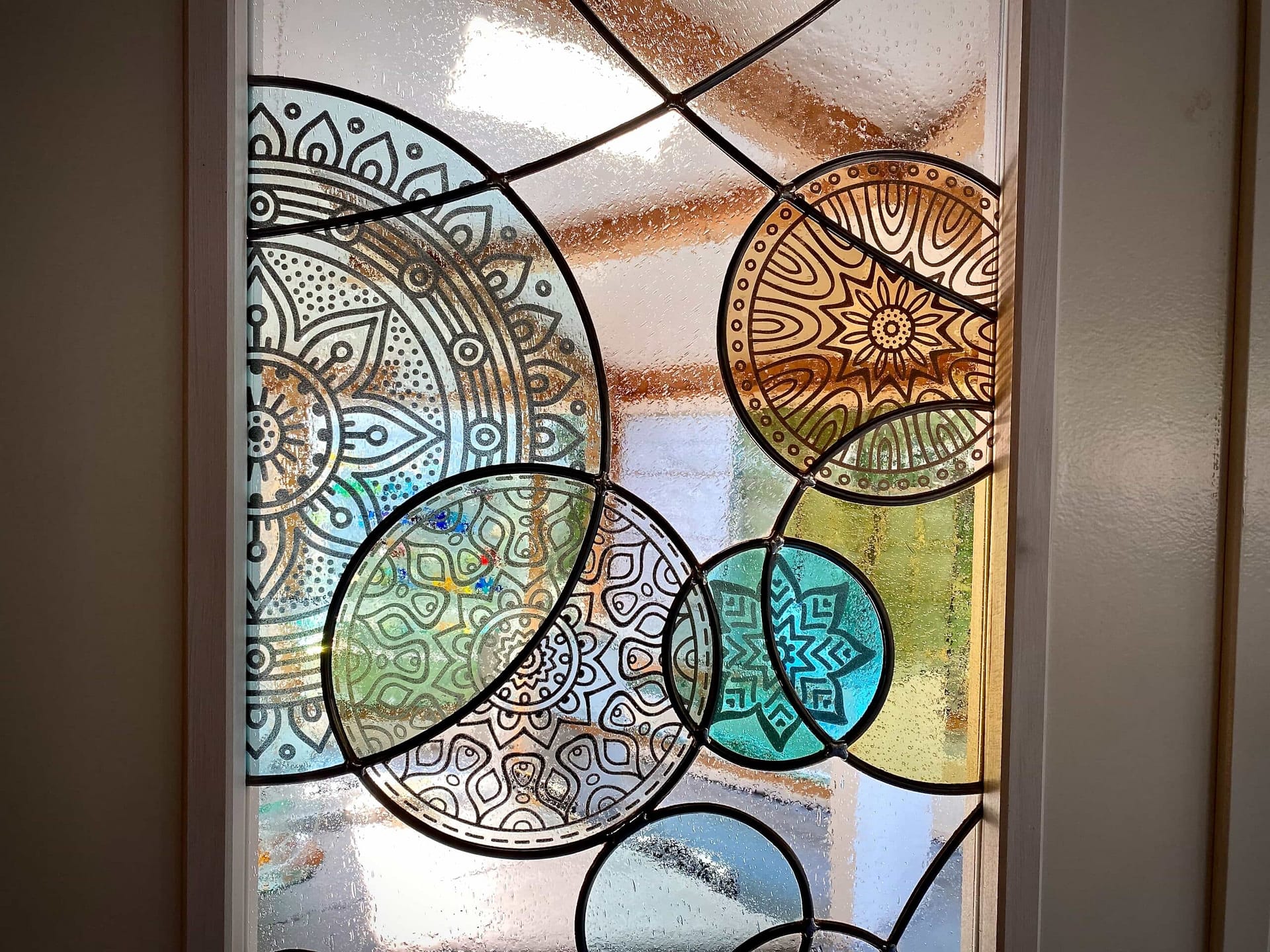 Cercles ambrés et turquoise