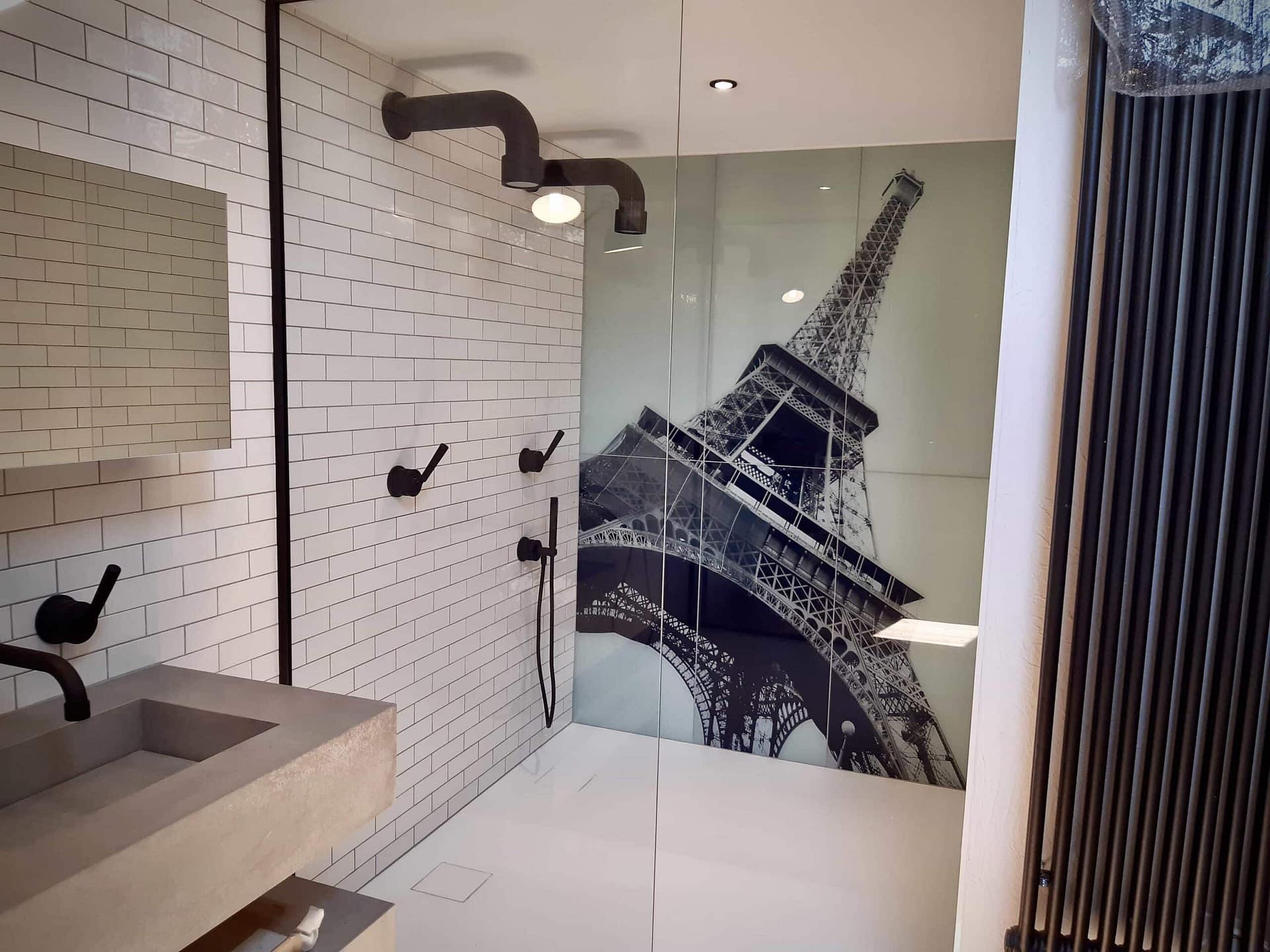 Paroi de douche en verre trempé transparent
